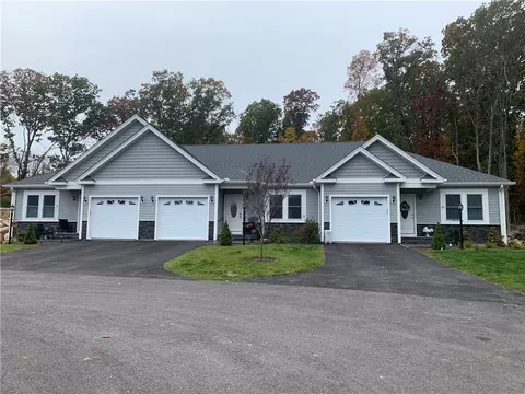 1520 Chopmist Hill Rd #18, Scituate, RI 02857