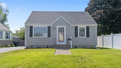 73 Dewey Ave, Pawtucket, RI 02861