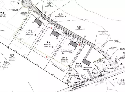 2 Equestrian Ln, Cranston, RI 02921