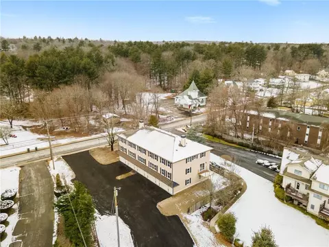 95 Farnum Pike #5, Smithfield, RI 02917