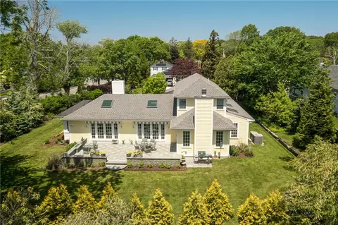 180 Ferry Rd, Bristol, RI 02809 photo 5