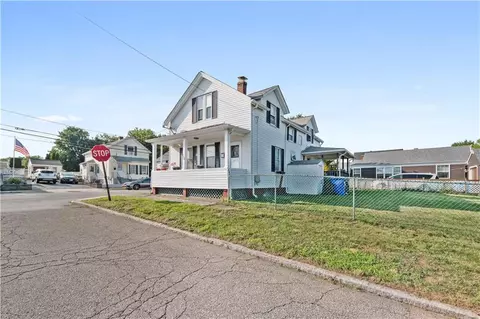 160 Freeborn Ave, East Providence, RI 02914