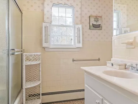 14 Ashel St, Westerly, RI 02891 photo 13
