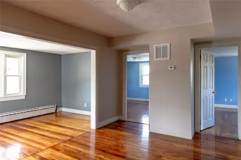 90 Lisbon St, Fall River, MA 02724 photo 6
