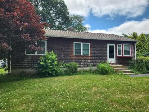 249 Briarwood Dr, South Kingstown, RI 02879