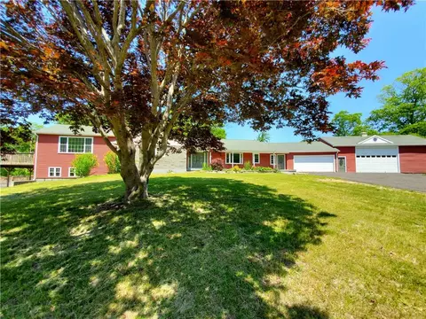 827 Margaret Henry Rd, Sterling, CT 06377