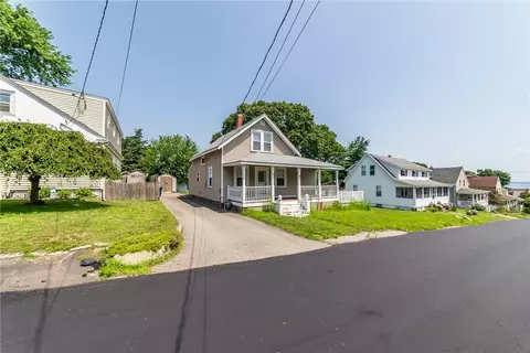 65 Brinton Ave, Warwick, RI 02889