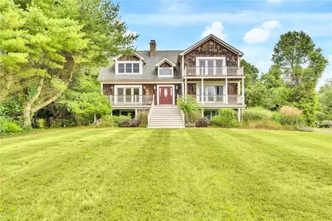 258 Sunnybrook Farm Rd, Narragansett, RI 02882