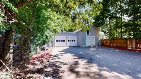 364 S Main St, Woonsocket, RI 02895 photo 3