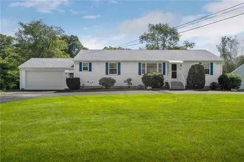 2120 Phenix Ave, Cranston, RI 02921