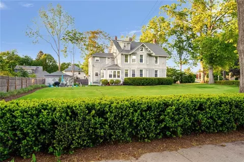 169 Fair St, Warwick, RI 02888