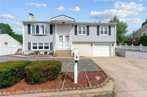 8 Pleasant Ave, North Providence, RI 02911