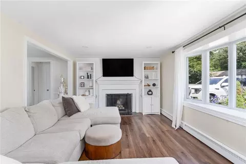 34 Flagg Ave, Warwick, RI 02886 photo 11