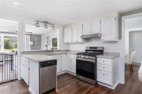 34 Flagg Ave, Warwick, RI 02886 photo 16