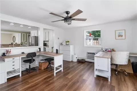 34 Flagg Ave, Warwick, RI 02886 photo 7
