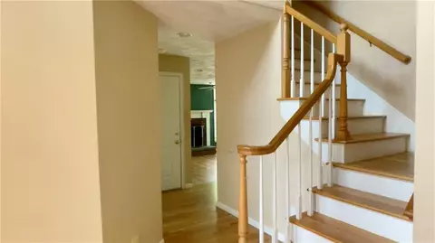 15 Jacobs Pt Rd, Warren, RI 02885 photo 9