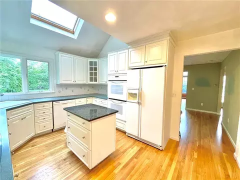 15 Jacobs Pt Rd, Warren, RI 02885 photo 13