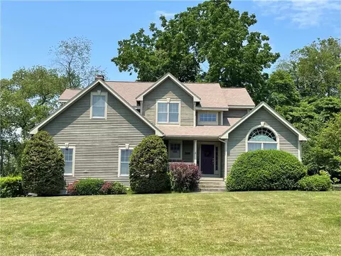 15 Jacobs Pt Rd, Warren, RI 02885