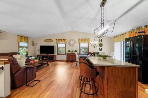 37 Laurel Dr, Glocester, RI 02814 photo 13
