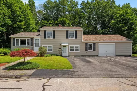 6 Kennedy Dr, Coventry, RI 02816