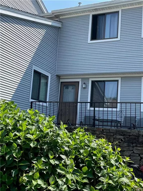 66 Girard Ave #413, Newport, RI 02840