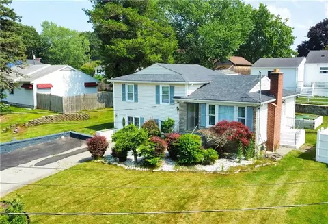 4 Prescott Ave, Johnston, RI 02919