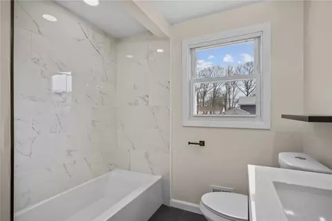70 Adrian St, Warwick, RI 02886 photo 14
