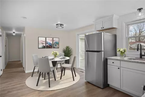 70 Adrian St, Warwick, RI 02886 photo 13