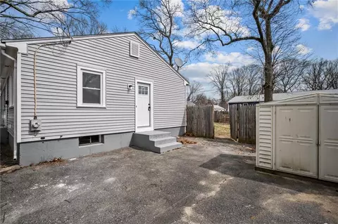 70 Adrian St, Warwick, RI 02886 photo 34