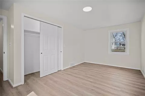 70 Adrian St, Warwick, RI 02886 photo 22