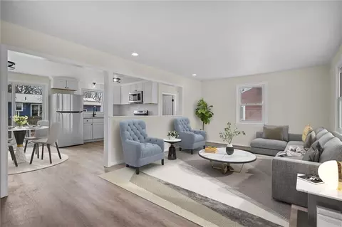 70 Adrian St, Warwick, RI 02886 photo 6