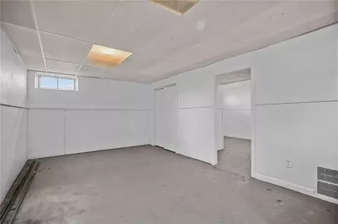 70 Adrian St, Warwick, RI 02886 photo 32