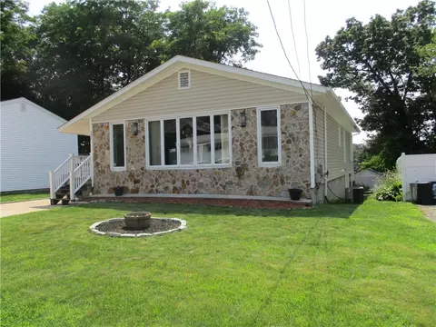 171 Friendship St, North Providence, RI 02904