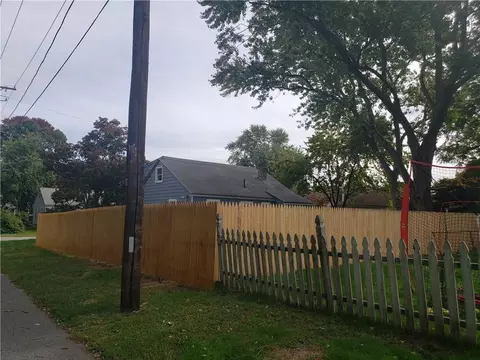 105 Pheasant Ave, Warwick, RI 02886 photo 7