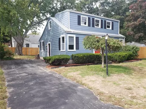 105 Pheasant Ave, Warwick, RI 02886 photo 2