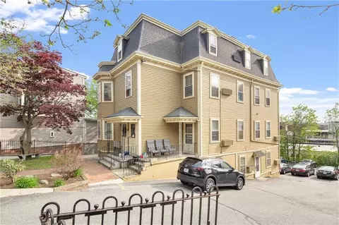 302 Benefit St, Providence, RI 02903
