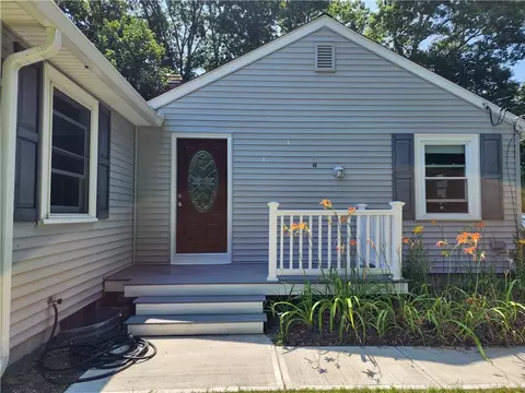 68 Deer Run Trail Trl, Smithfield, RI 02917