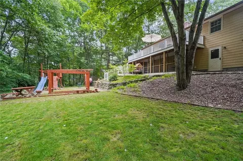 121 Shaw Dr, Glocester, RI 02857 photo 25