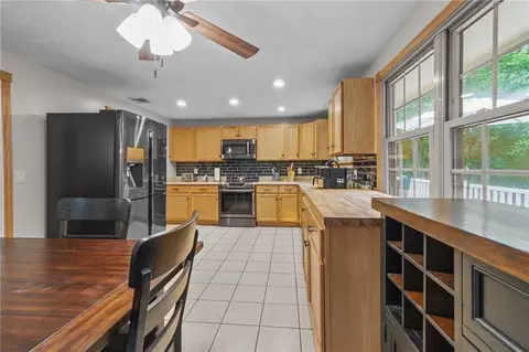 121 Shaw Dr, Glocester, RI 02857 photo 7