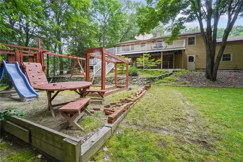 121 Shaw Dr, Glocester, RI 02857 photo 27