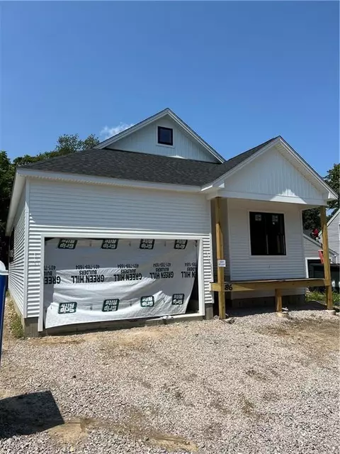 86 Wells St, Westerly, RI 02891