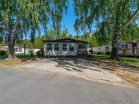 22 Lear Dr, Coventry, RI 02816 photo 2