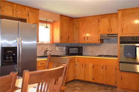 309 Dunlap St, Woonsocket, RI 02895 photo 4