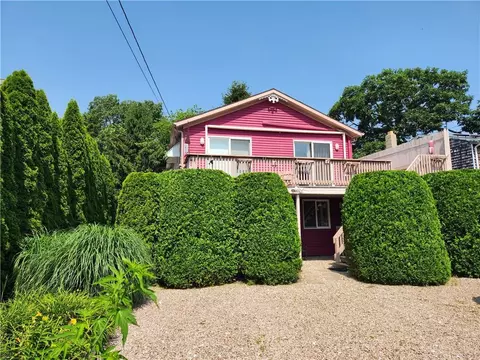 120 Holly Rd, South Kingstown, RI 02879