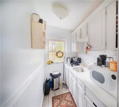 363 Logee St, Woonsocket, RI 02895 photo 12