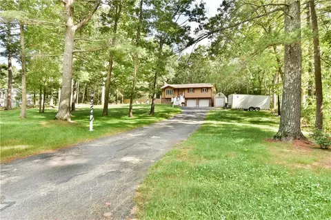 52 Pine Tree Ln, West Greenwich, RI 02817