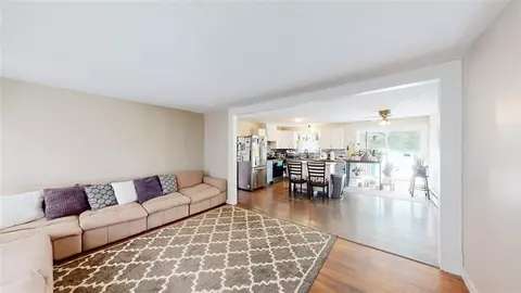 5 Deborah Ave, Coventry, RI 02816 photo 2
