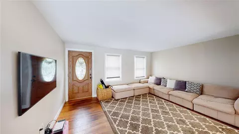 5 Deborah Ave, Coventry, RI 02816 photo 3
