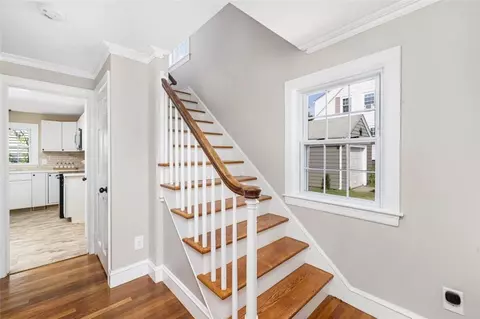 2 Euston Ave, Cranston, RI 02910 photo 8