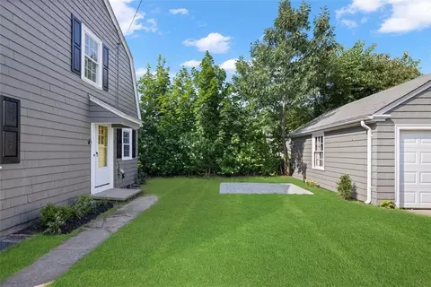 2 Euston Ave, Cranston, RI 02910 photo 15